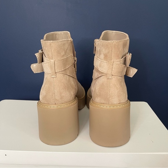 Madden Girl Tan Ankle Boots Size 7.5- Like New! - Picture 3 of 5